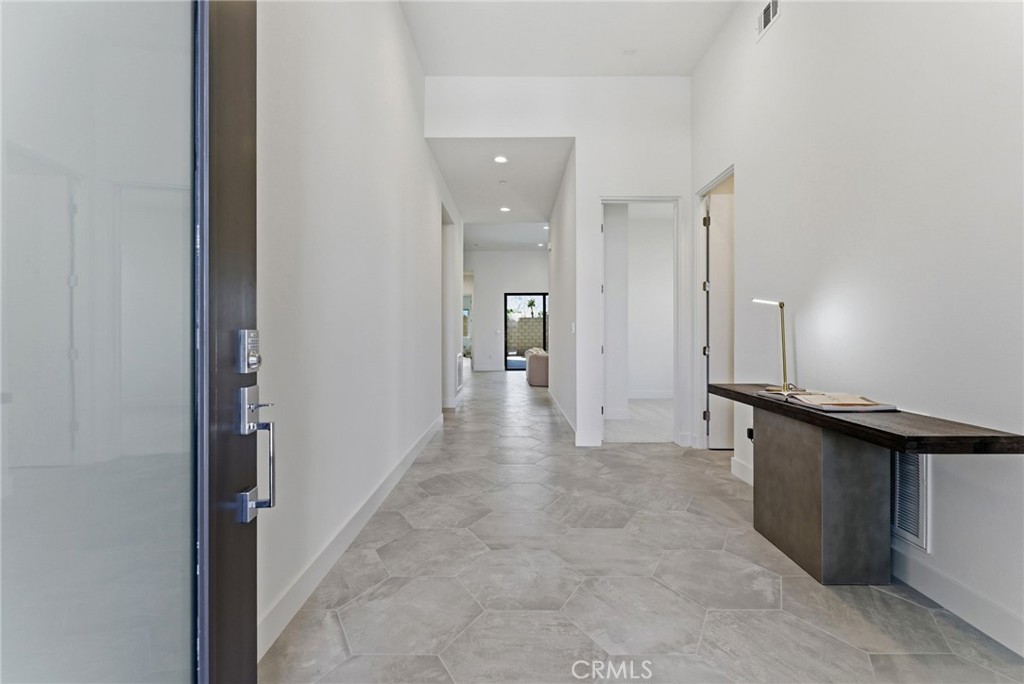 1403 Celadon Street Property Photo 2