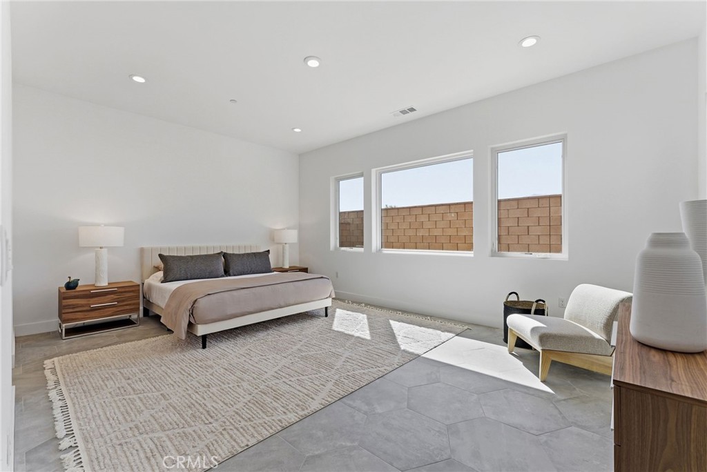 1403 Celadon Street Property Photo 12