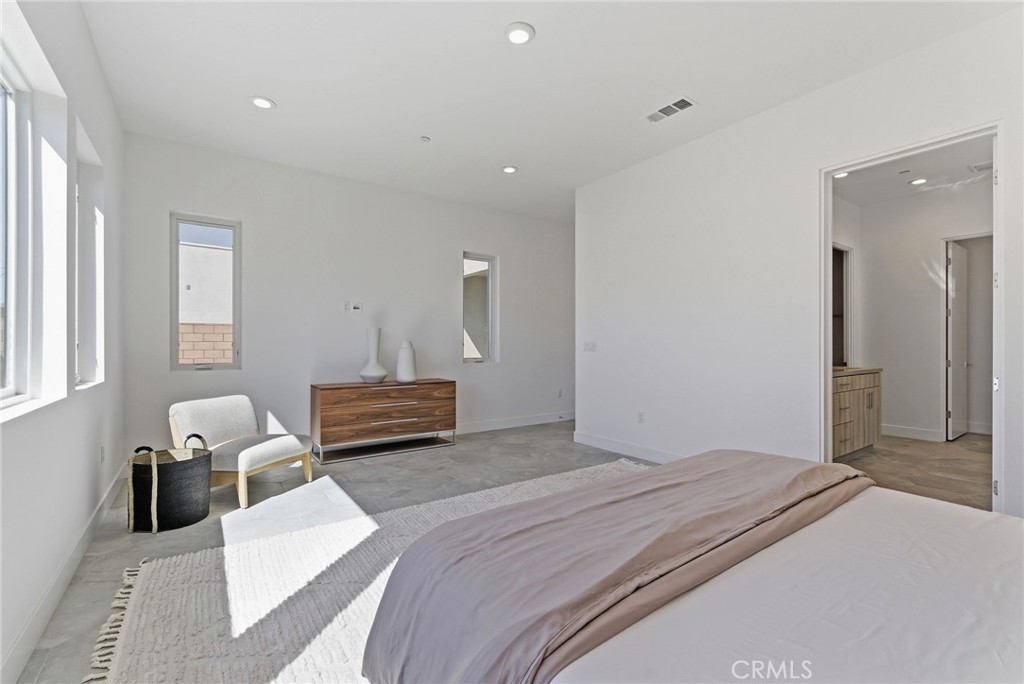 1403 Celadon Street Property Photo 13