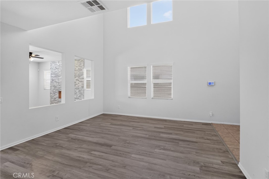 12892 Claremore Property Photo 8