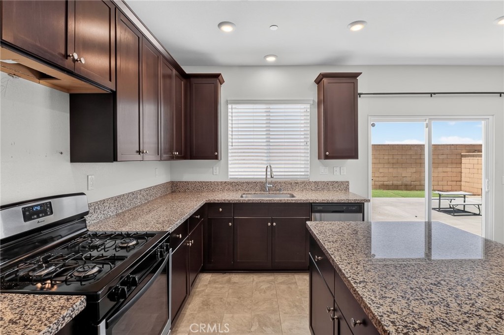 12892 Claremore Property Photo 10