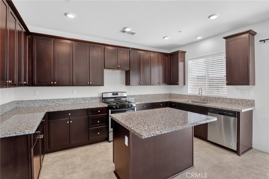 12892 Claremore Property Photo 11