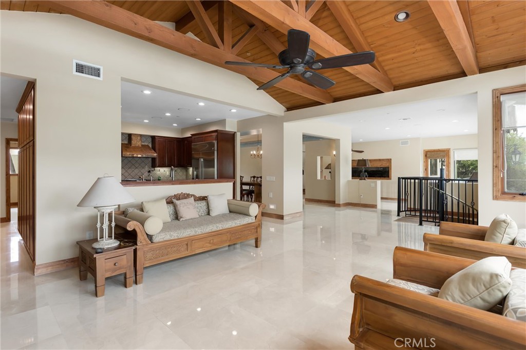 204 Saint Catherine Property Photo 13