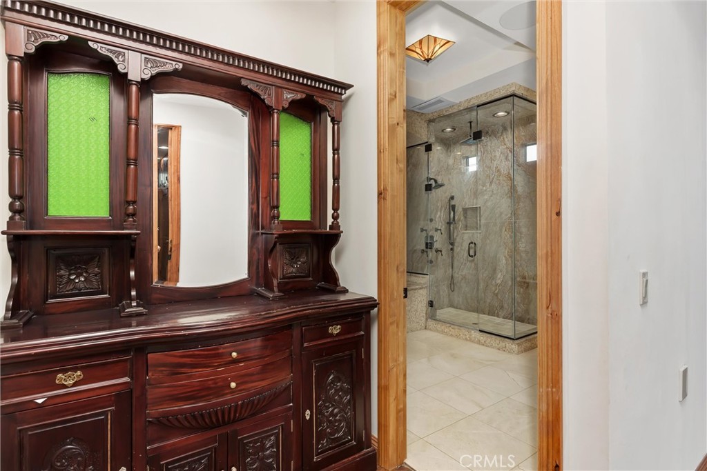 204 Saint Catherine Property Photo 39