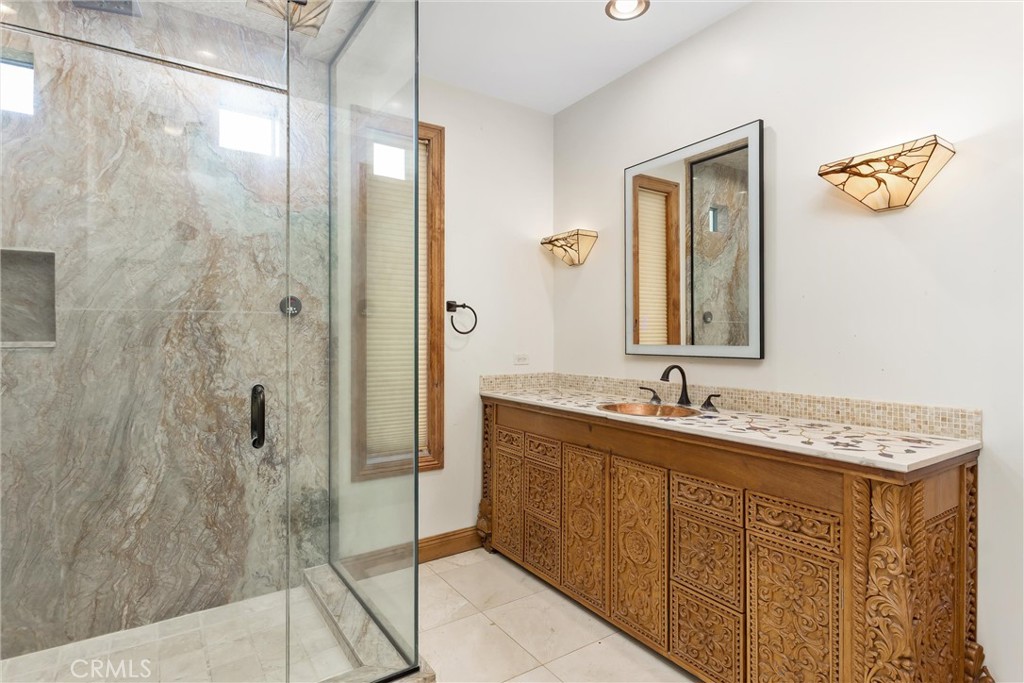 204 Saint Catherine Property Photo 40