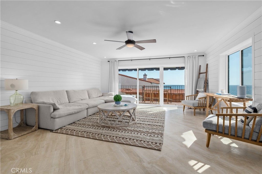 515 Monterey R4 Property Photo 3