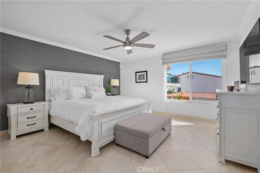 515 Monterey R4 Property Photo 12