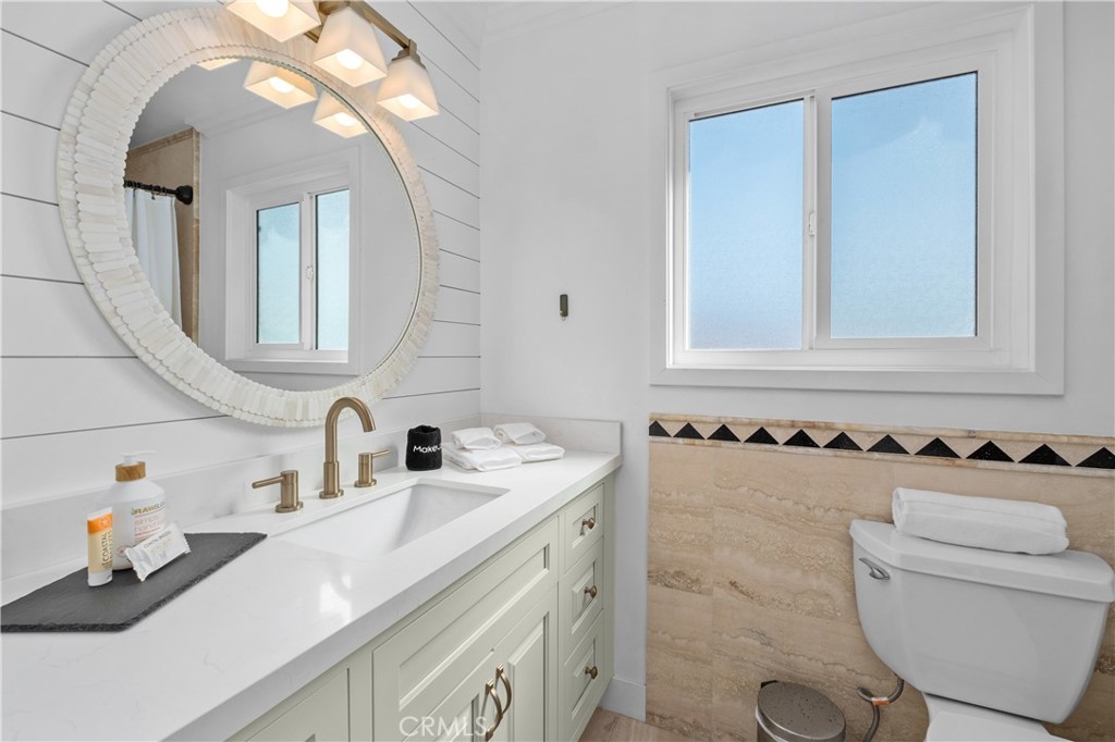 515 Monterey R4 Property Photo 15