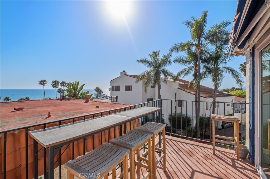 515 Monterey R4 Property Photo 21