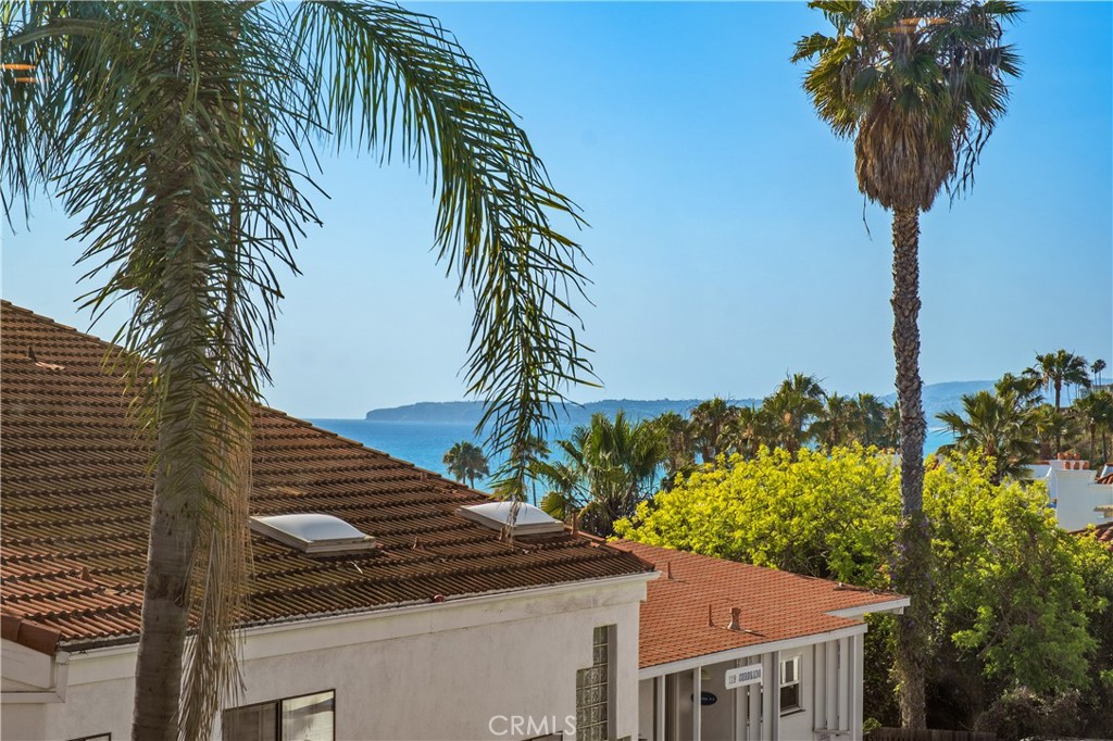515 Monterey R4 Property Photo 25