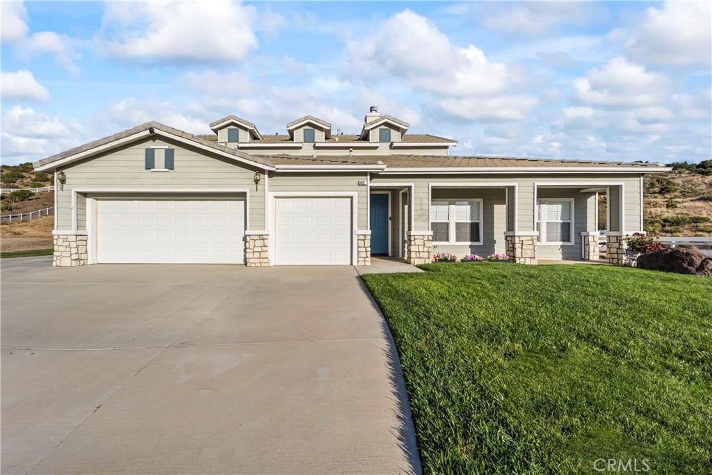 34122 Courtney Terrace Property Photo 1