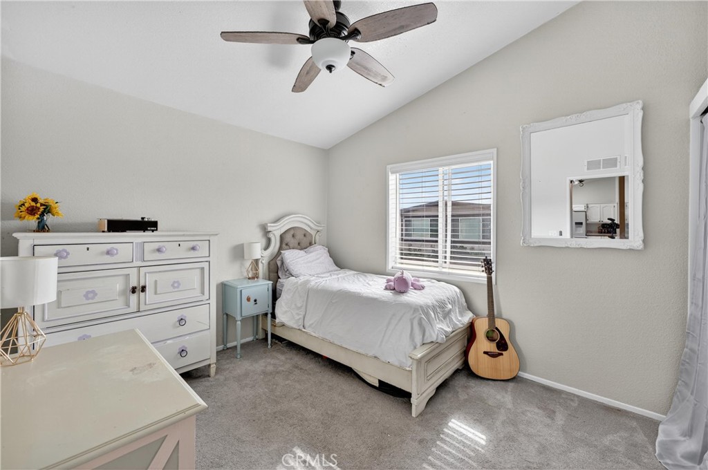 123 Madrid Property Photo 22