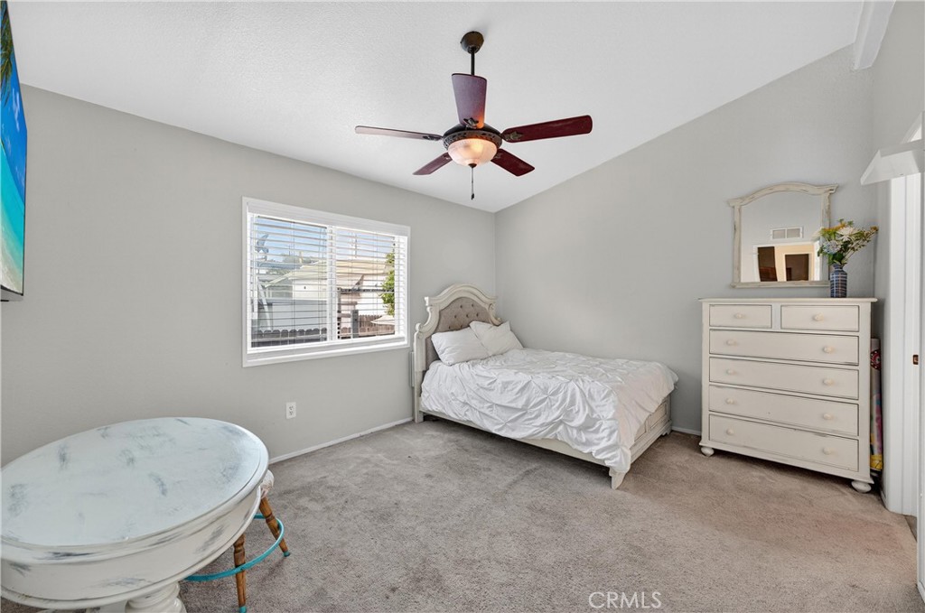 123 Madrid Property Photo 25