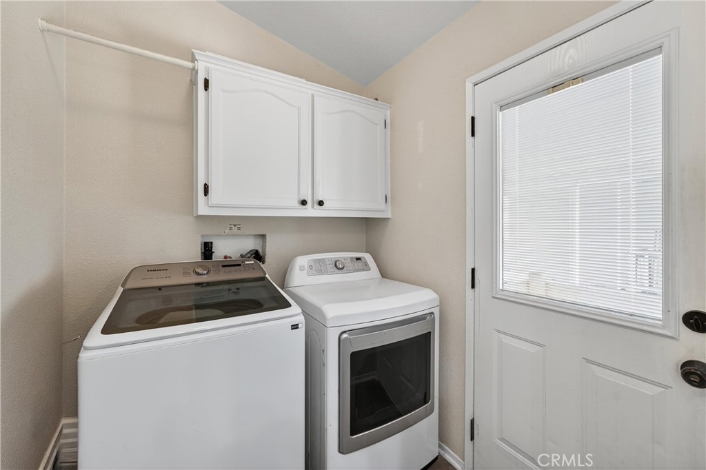 123 Madrid Property Photo 32