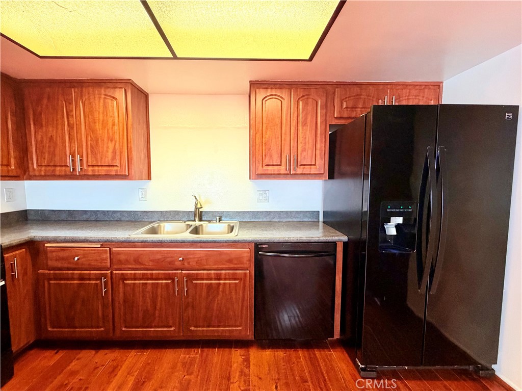 946 W 220th 218 Property Photo 6