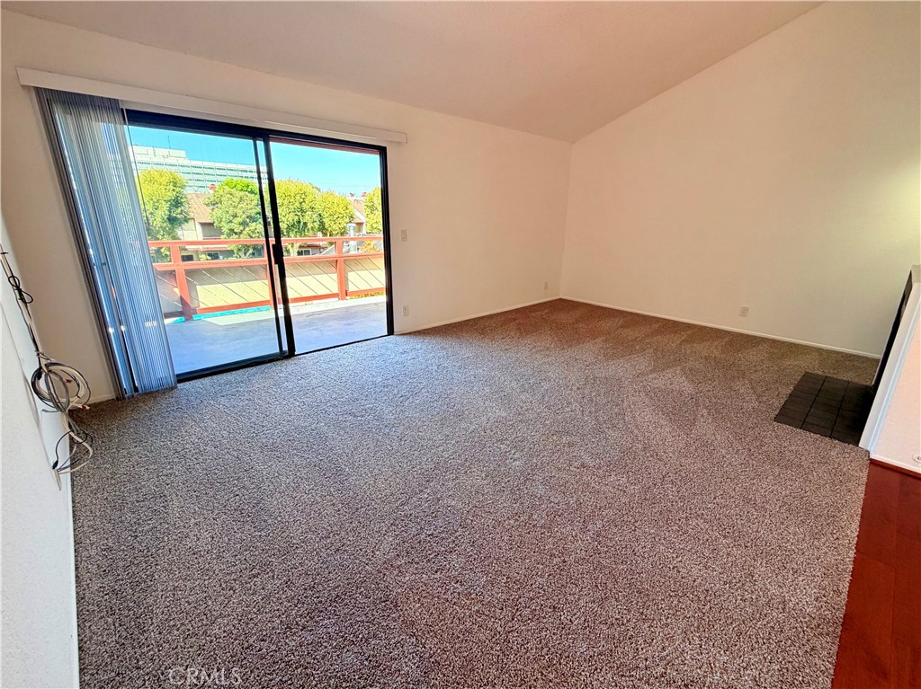 946 W 220th 218 Property Photo 10