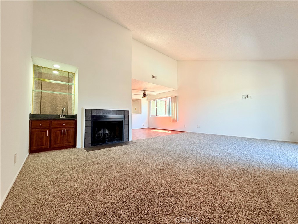 946 W 220th 218 Property Photo 13