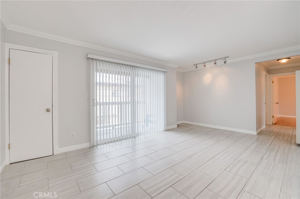 205 13th Street D Property Photo 10