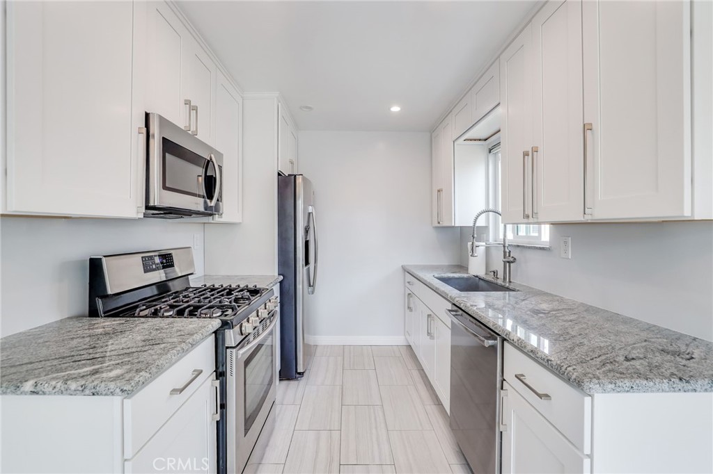 205 13th Street D Property Photo 17