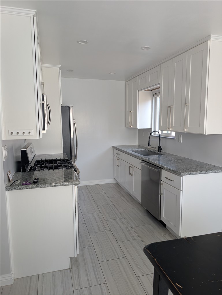 205 13th Street D Property Photo 18