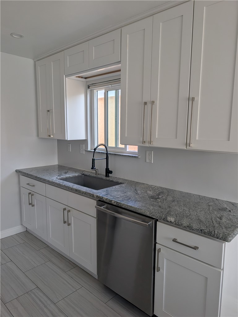 205 13th Street D Property Photo 20