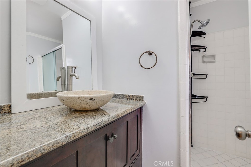 205 13th Street D Property Photo 33