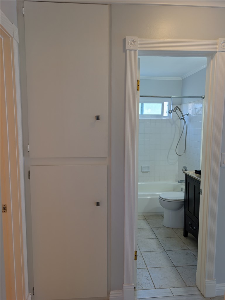 205 13th Street D Property Photo 39