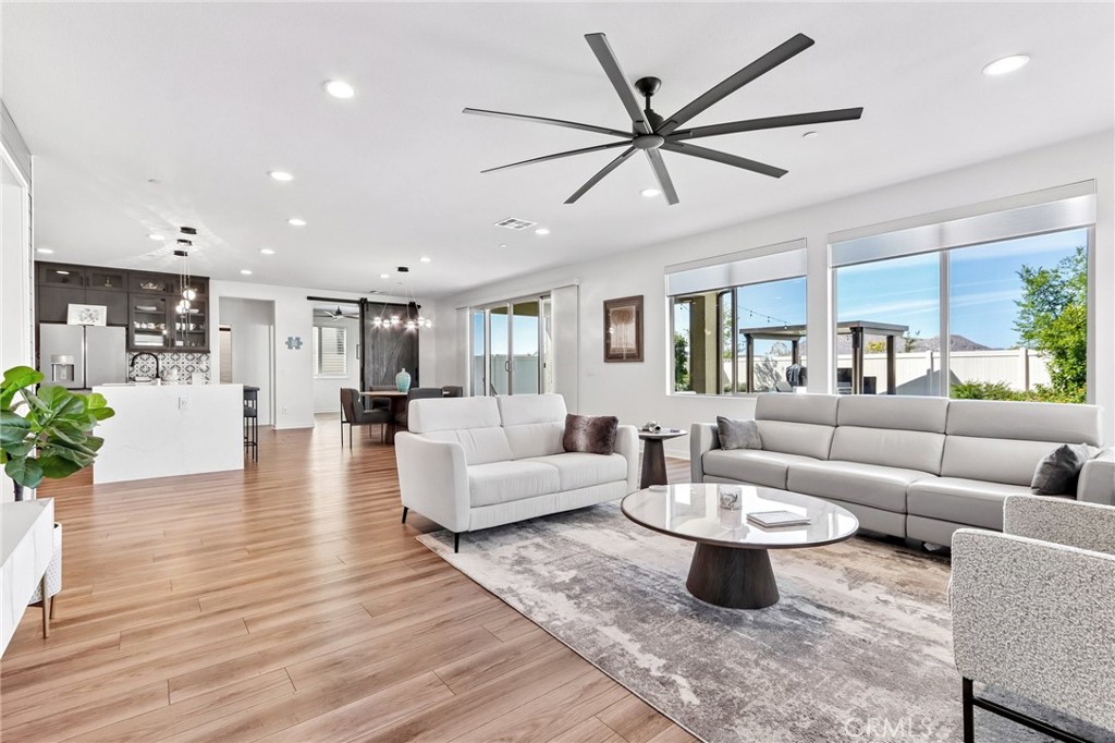 31528 Settlers Property Photo 2
