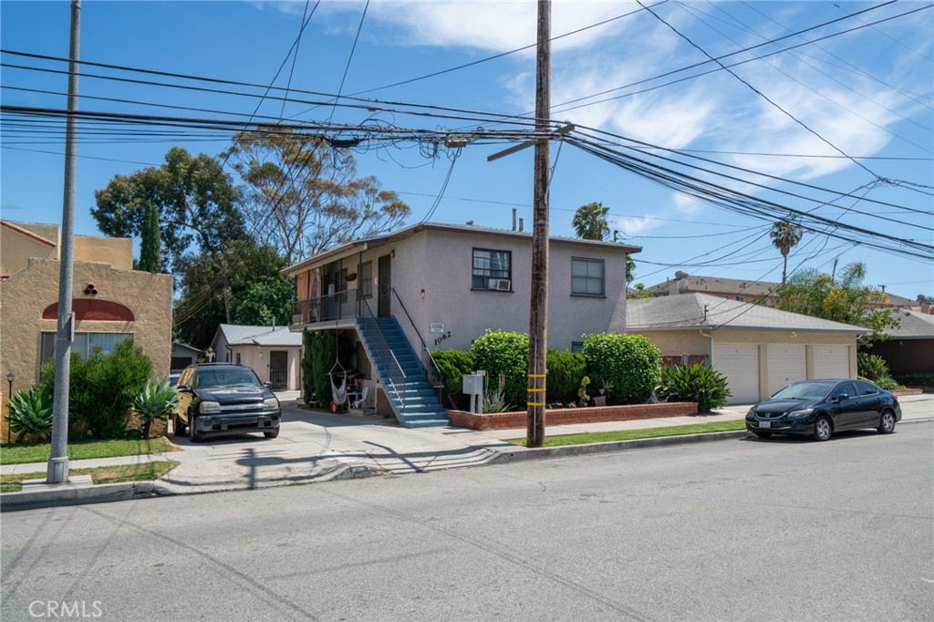 1062 Termino Avenue Property Photo 7