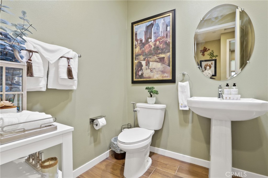 10902 Flora Park Way Property Photo 15