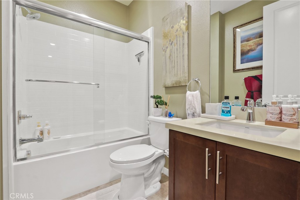 10902 Flora Park Way Property Photo 20