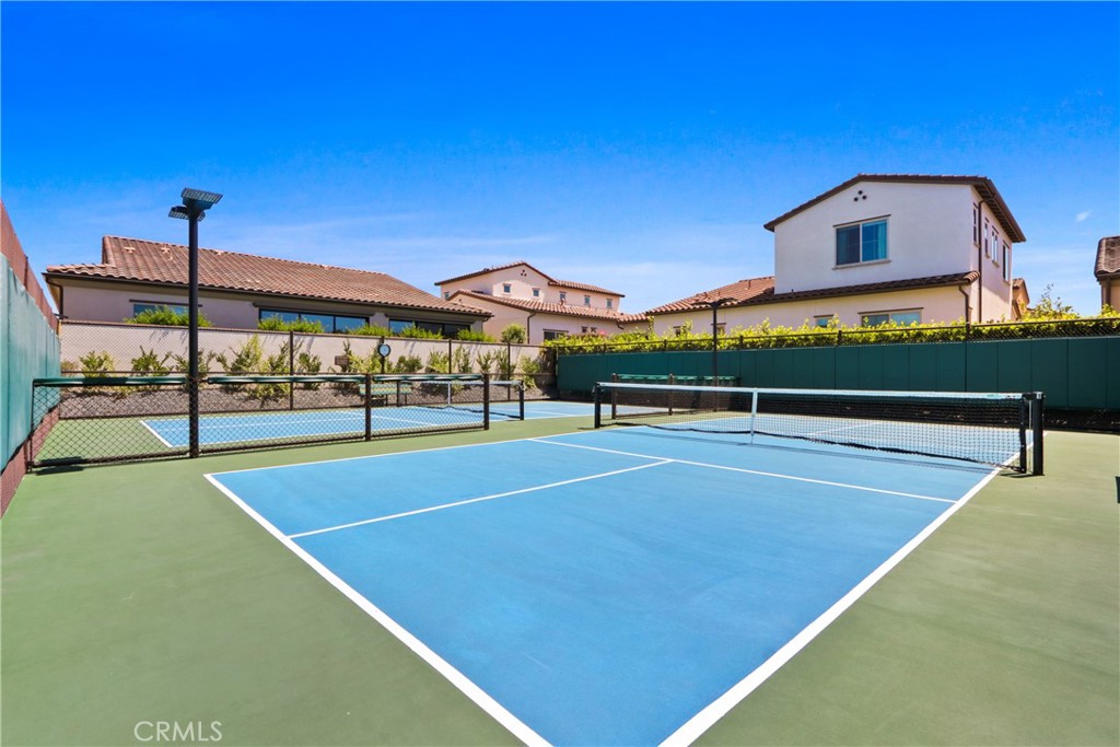 10902 Flora Park Way Property Photo 28
