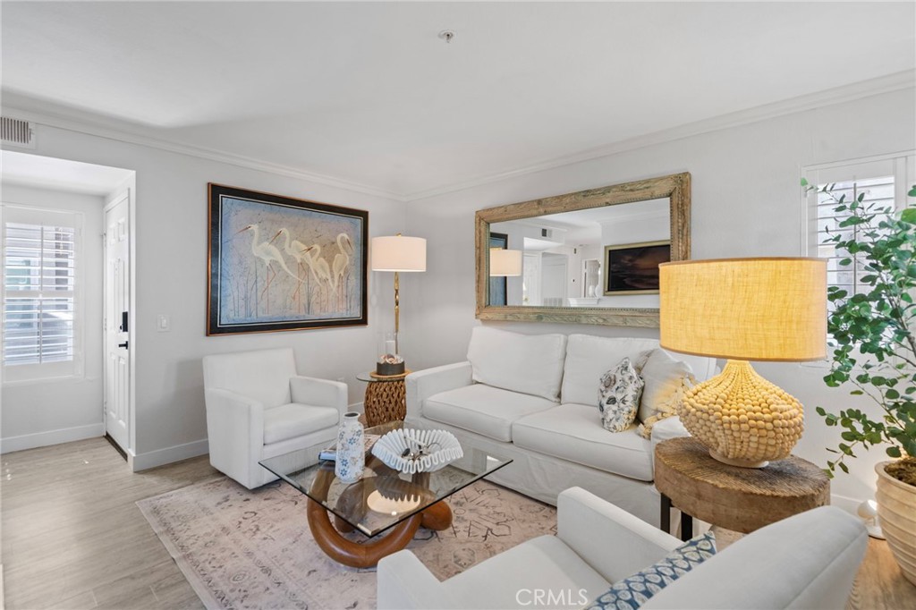 32 Corniche D Property Photo 4