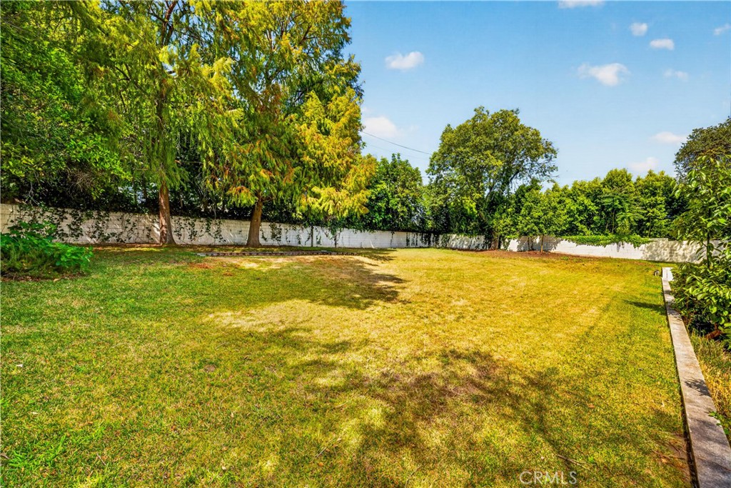 931 Hampton Property Photo 46
