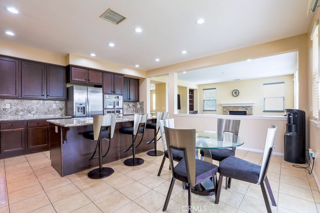 6877 Thistle Street Property Photo 5