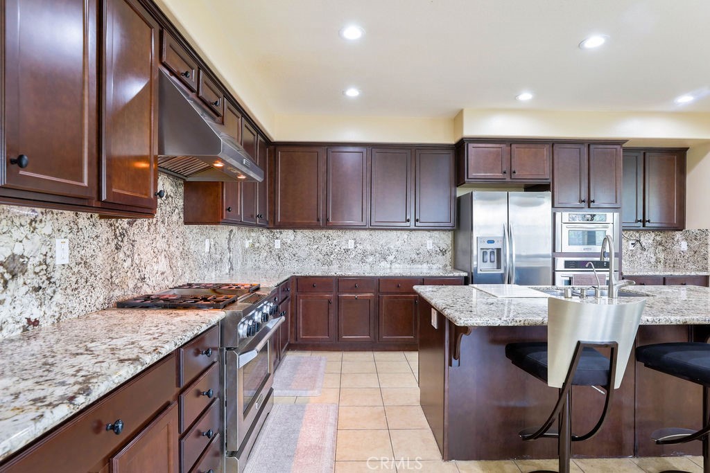 6877 Thistle Street Property Photo 10