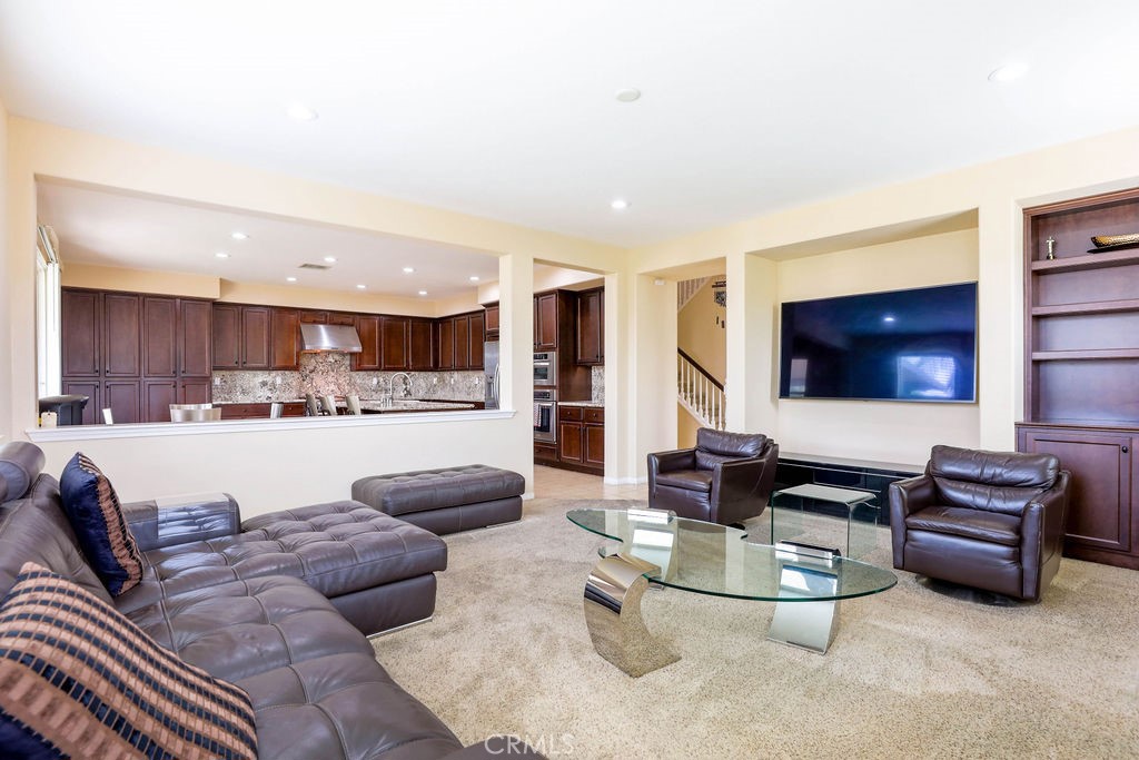 6877 Thistle Street Property Photo 13