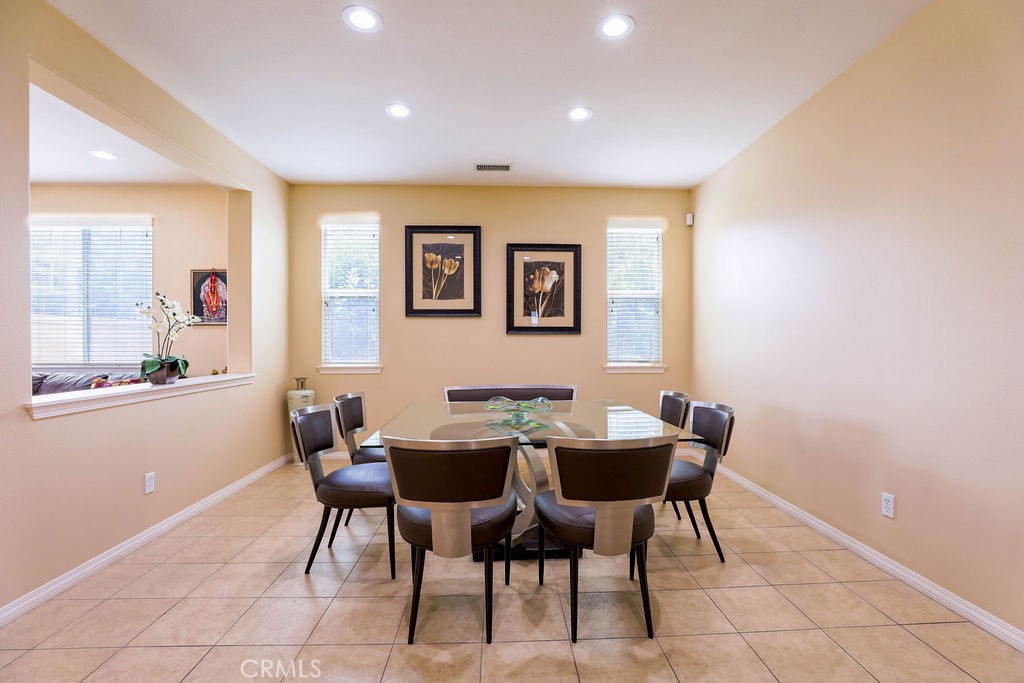6877 Thistle Street Property Photo 17