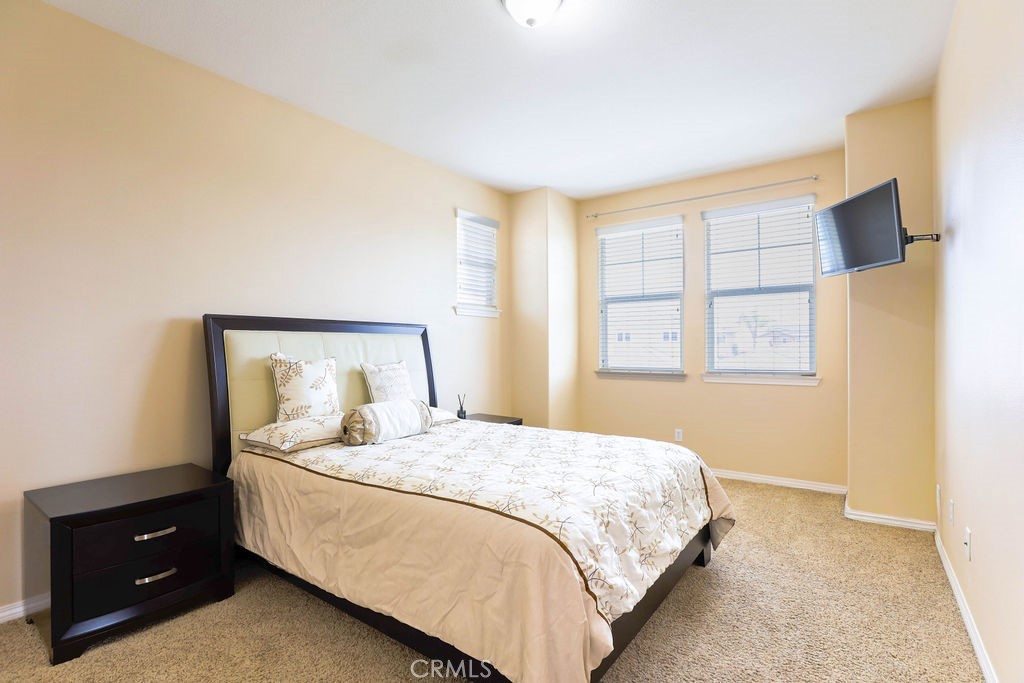 6877 Thistle Street Property Photo 23