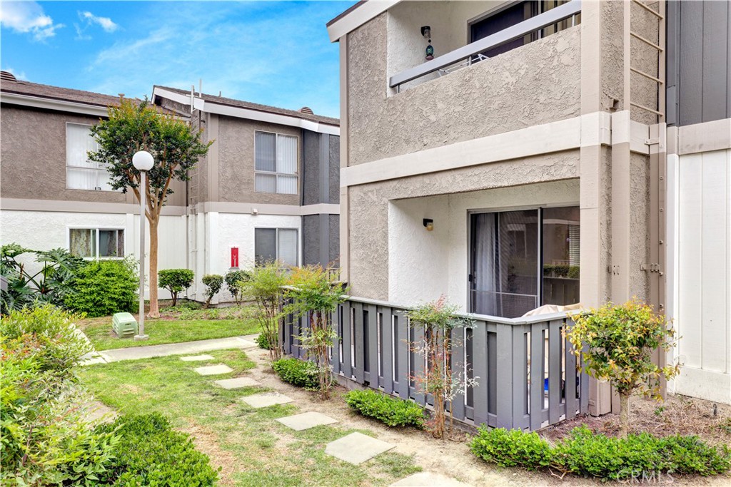 2815 S Fairview St, #g Property Photo 15
