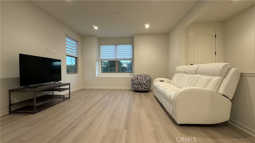 110 Sunnyside Property Photo 4