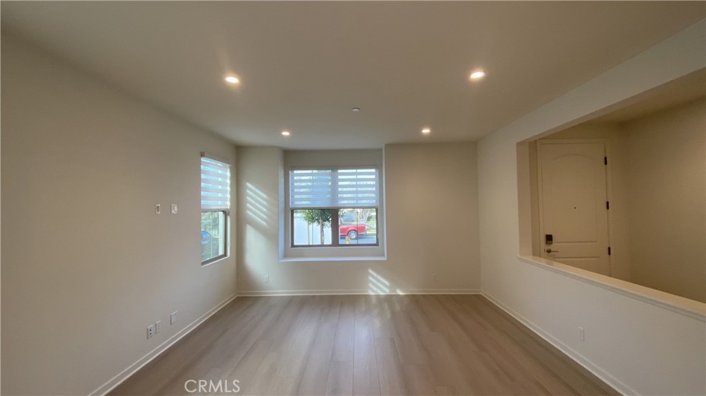 110 Sunnyside Property Photo 5