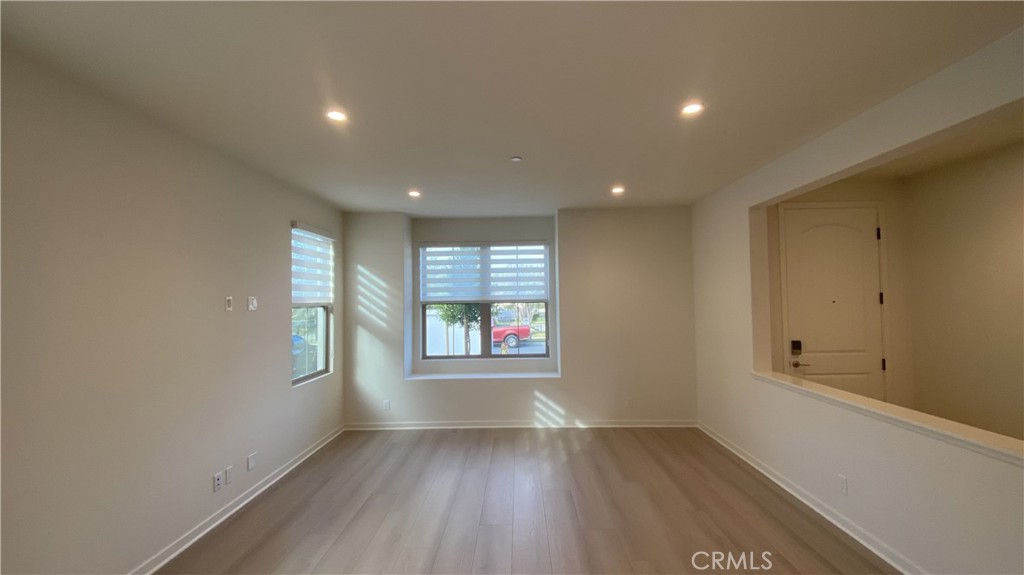 110 Sunnyside Property Photo 5