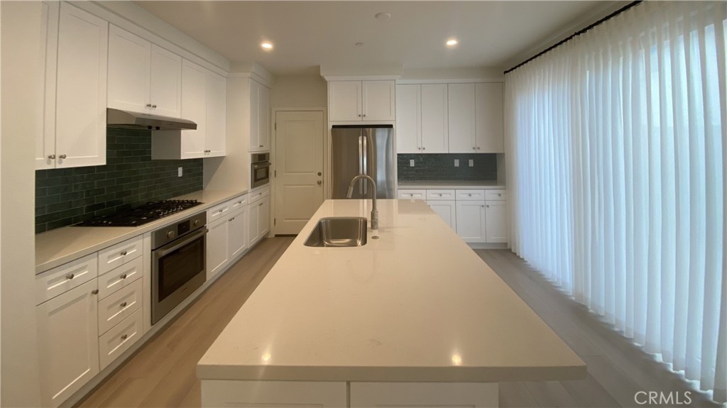110 Sunnyside Property Photo 7
