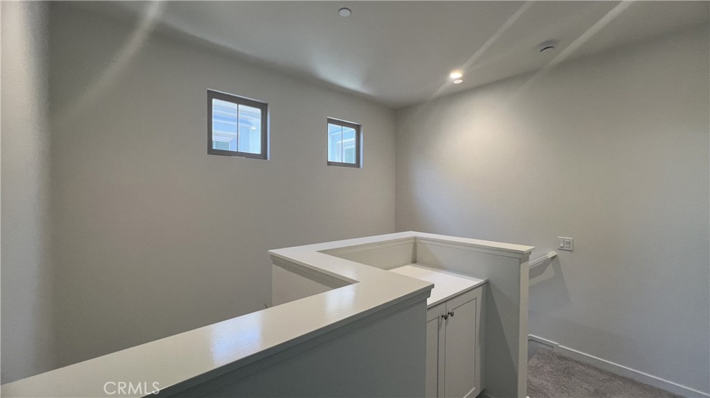 110 Sunnyside Property Photo 12