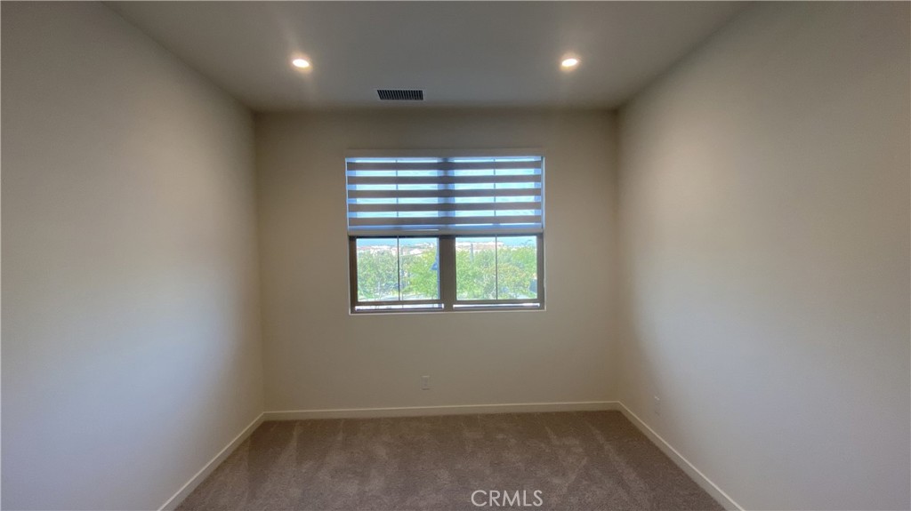 110 Sunnyside Property Photo 14