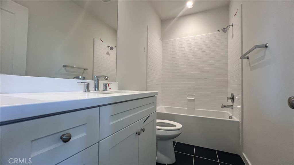 110 Sunnyside Property Photo 15