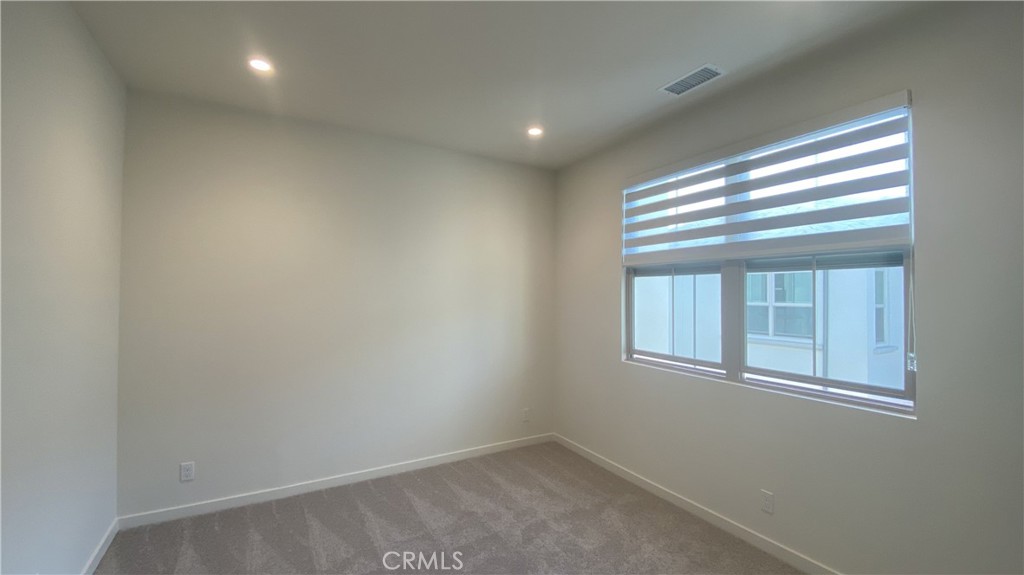 110 Sunnyside Property Photo 16