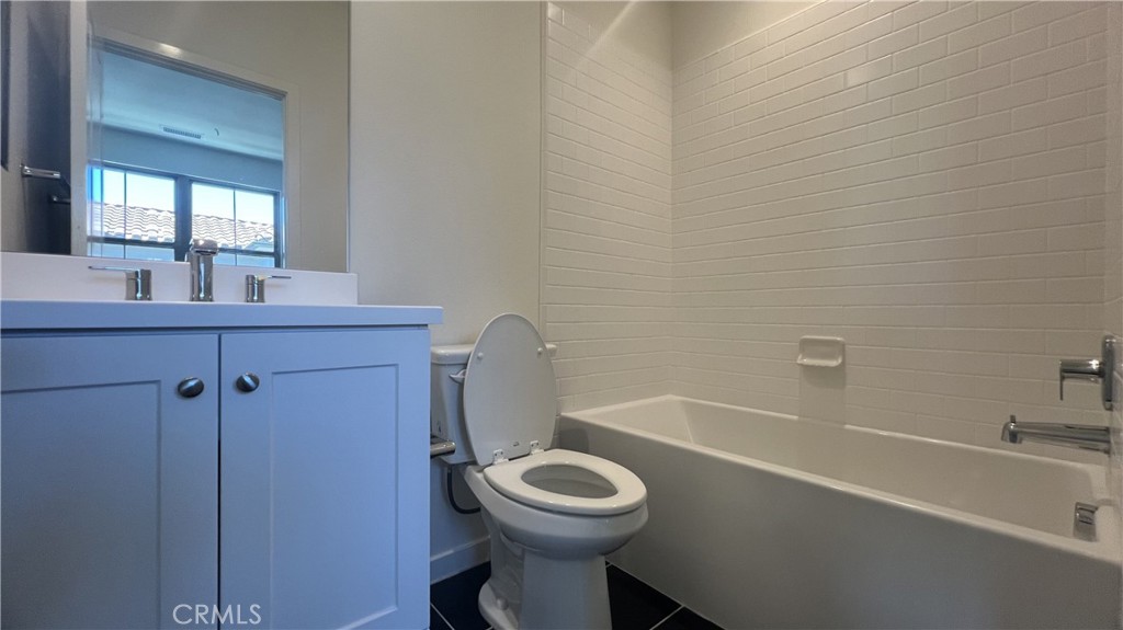 110 Sunnyside Property Photo 17