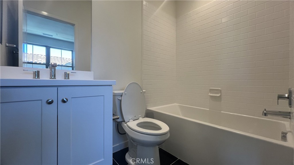 110 Sunnyside Property Photo 17
